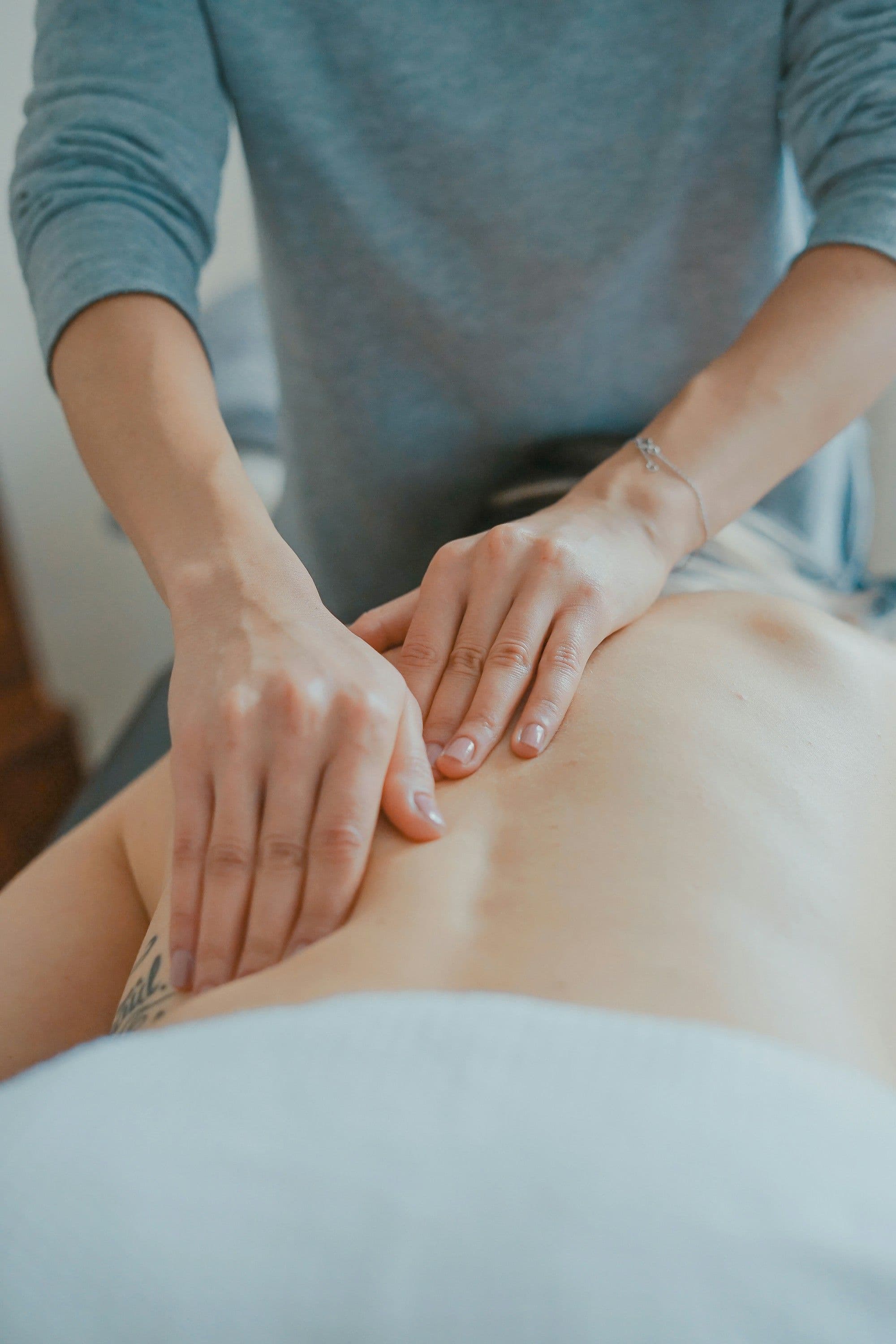 Pedicure-instrumenten in een gespecialiseerde praktijk